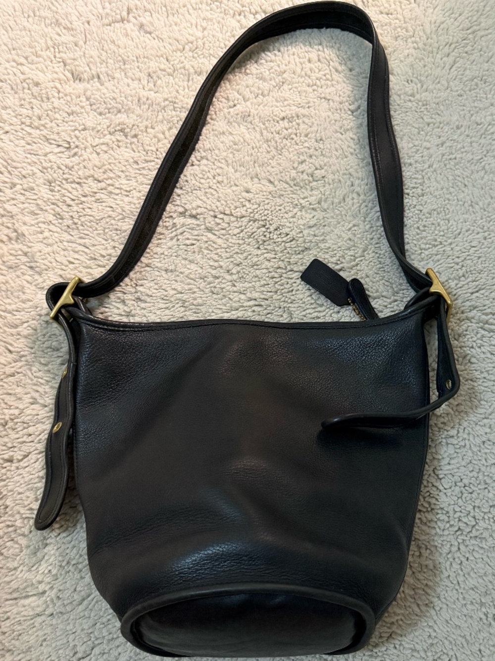 Vintage Coach Helens Legacy Bucket Crossbody Bag